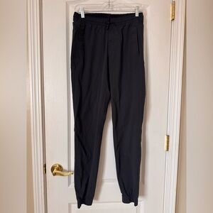 Men’s KÜHL Small Long Black Suppressor Joggers